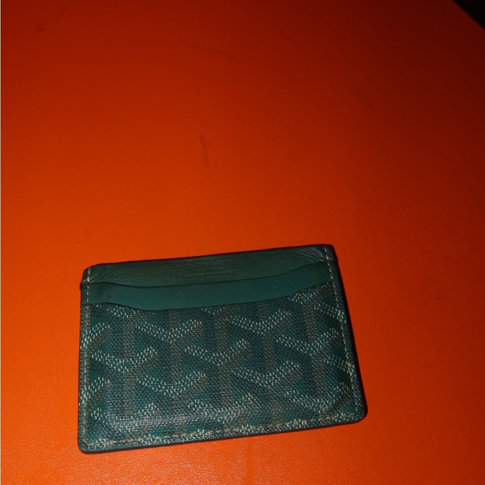 Goyard Green Card Holder – Luxe, Durable & Ready for a New Home!